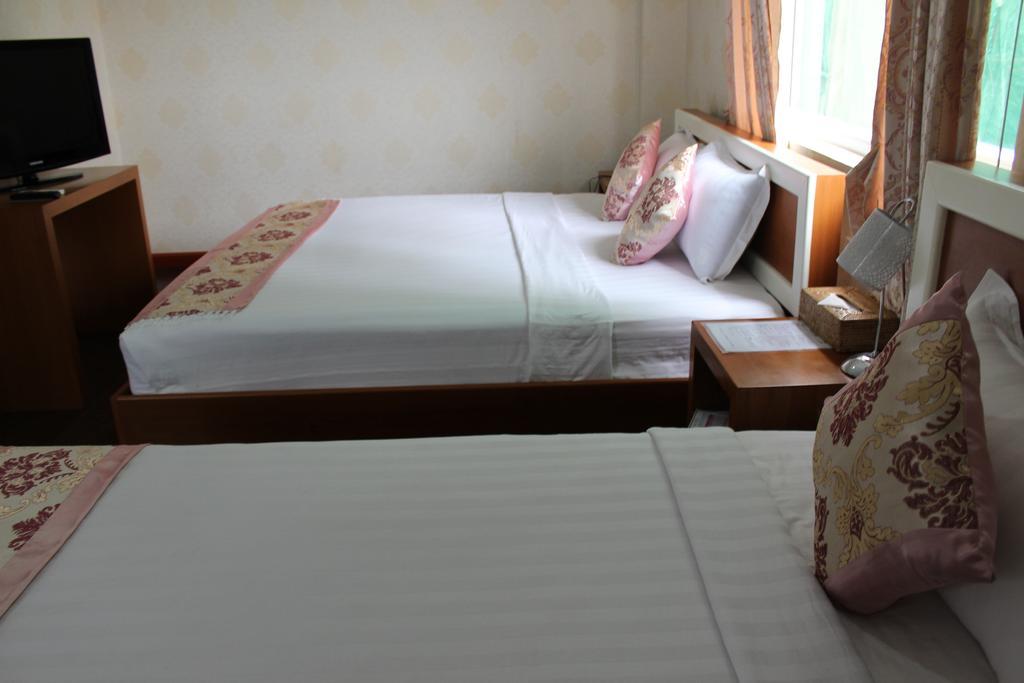 Hotel Kan Kaw ย่างกุ้ง ภายนอก รูปภาพ